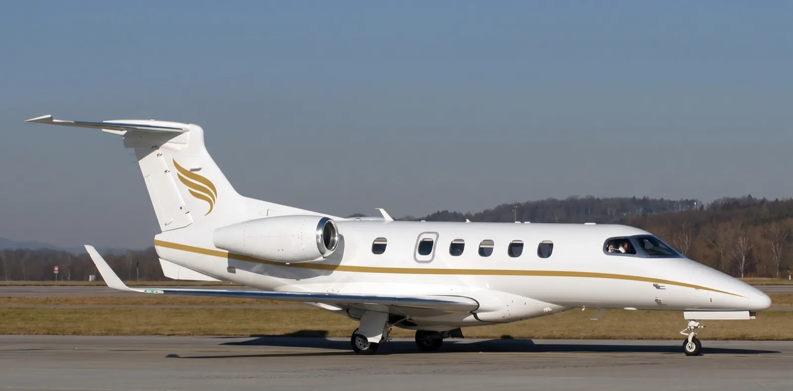 Embraer Phenom 300